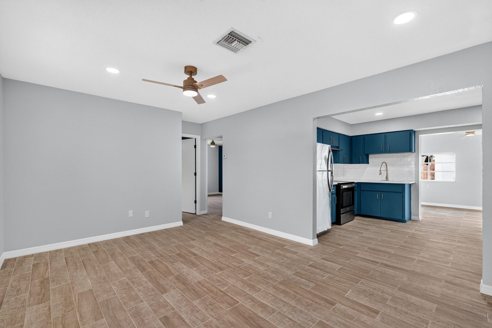 1072 Olympia Rd, Venice, FL 34293 photo 2