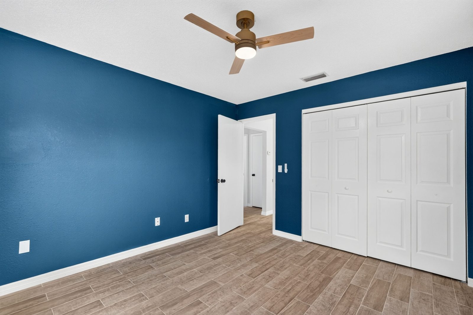 1072 Olympia Rd, Venice, FL 34293 photo 12