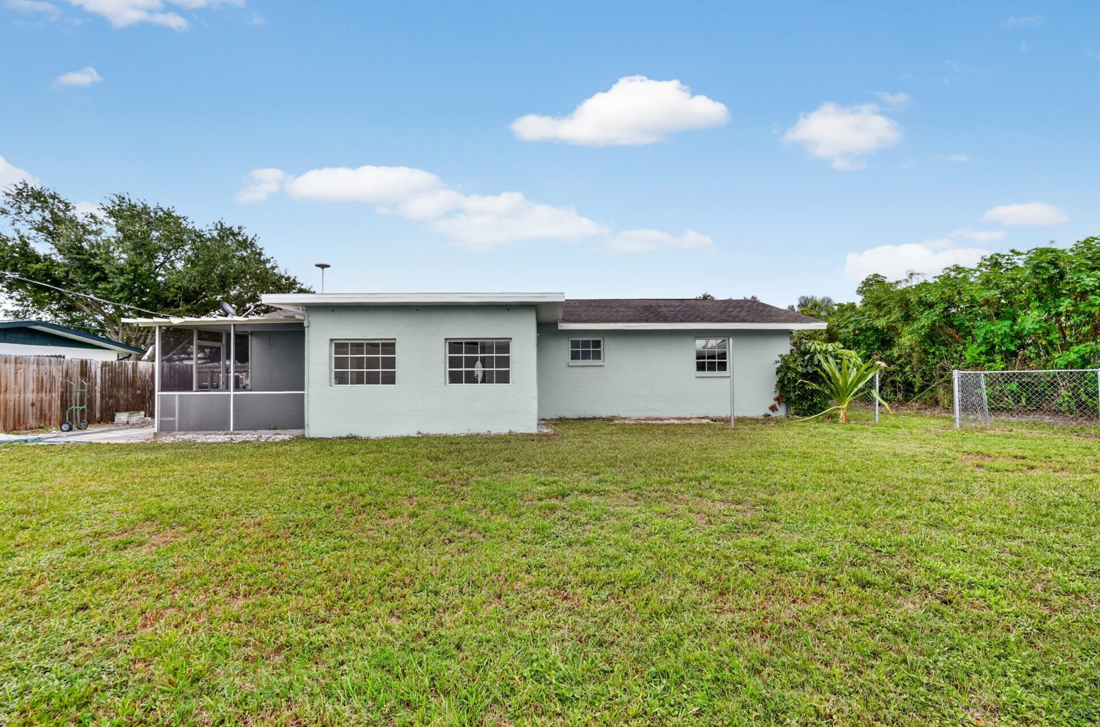 1072 Olympia Rd, Venice, FL 34293 photo 16