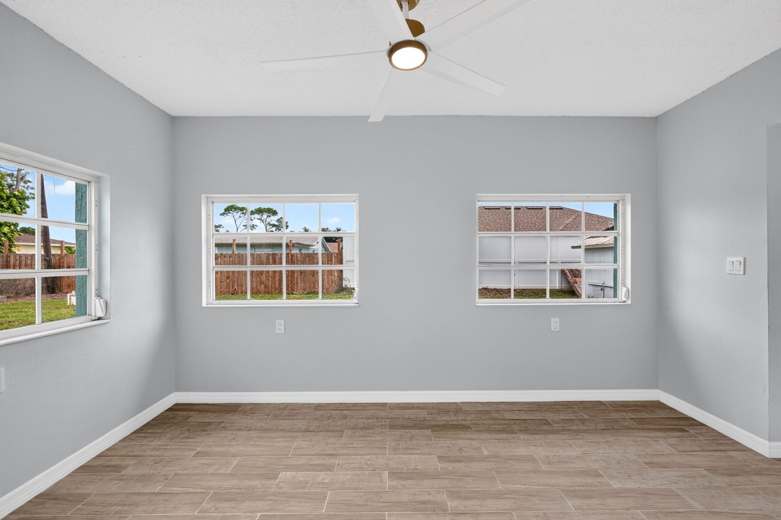 1072 Olympia Rd, Venice, FL 34293 photo 5