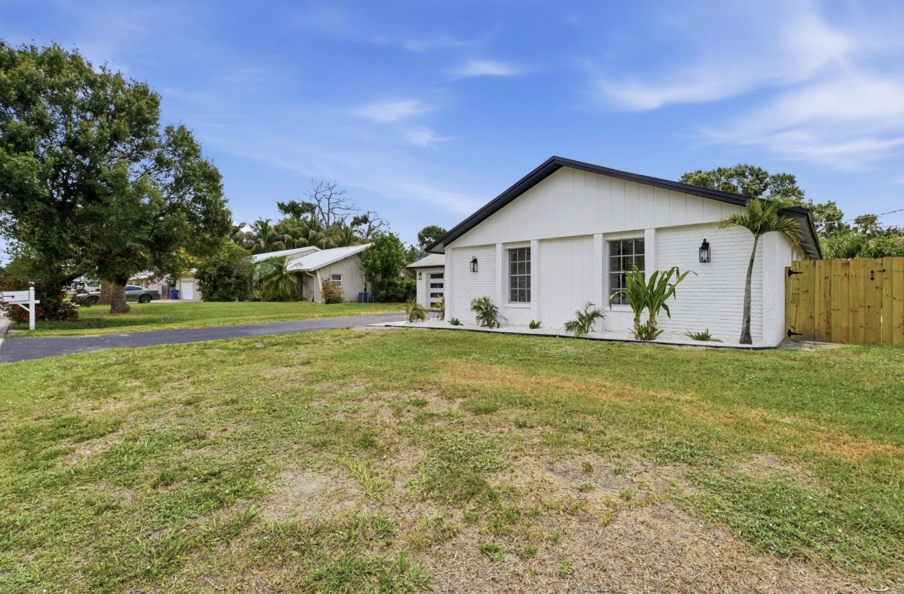 4731 Atlantic Ave. Sarasota, FL 34233 photo 28
