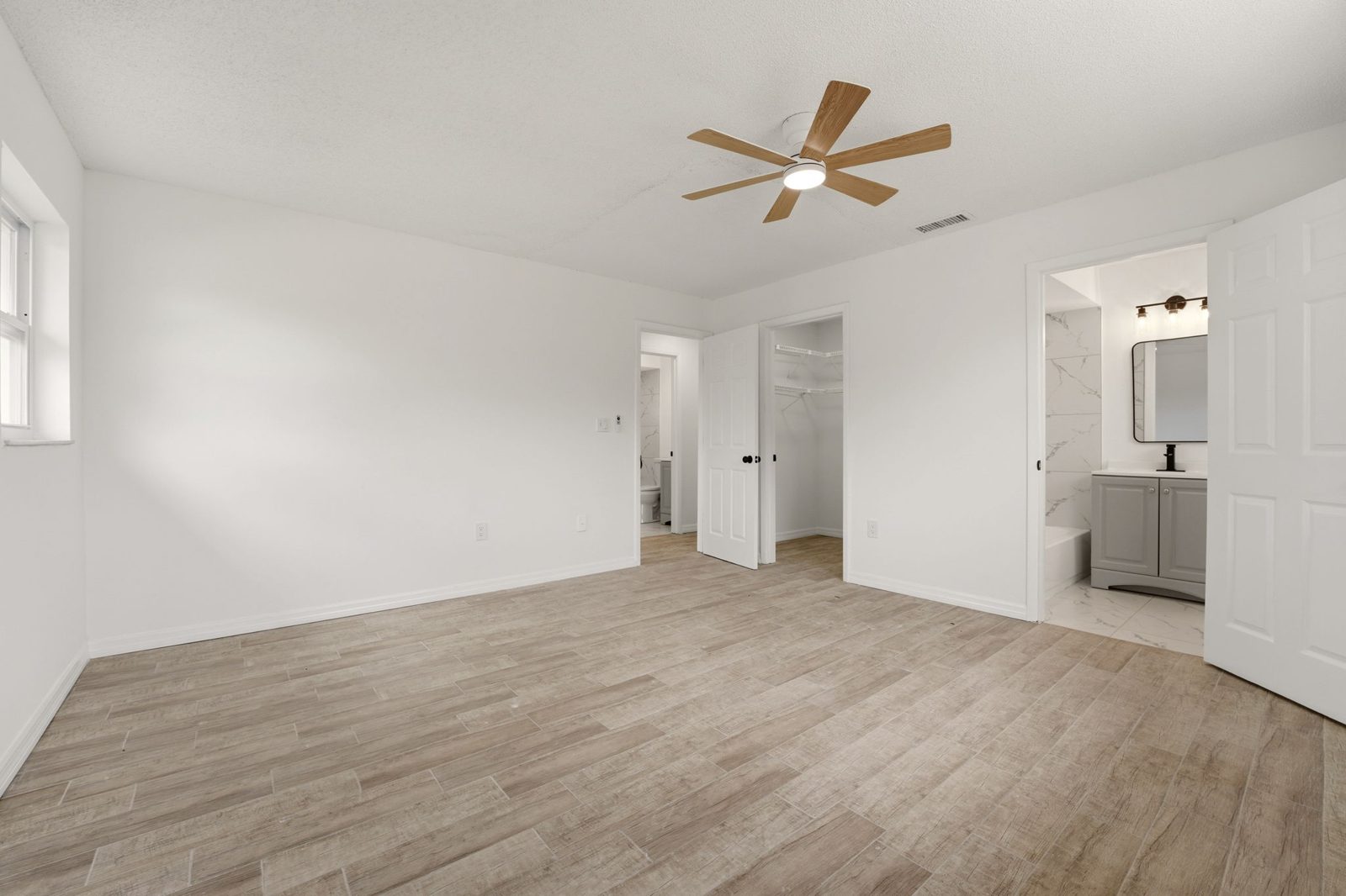 178 Dowling Ave. NE. Port Charlotte, FL 33952 photo 12
