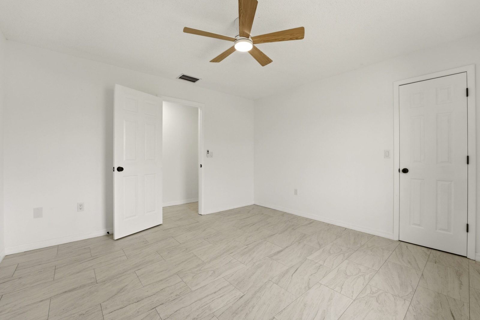 192 Annapolis Ln. Rotunda West, FL 33947 photo 12