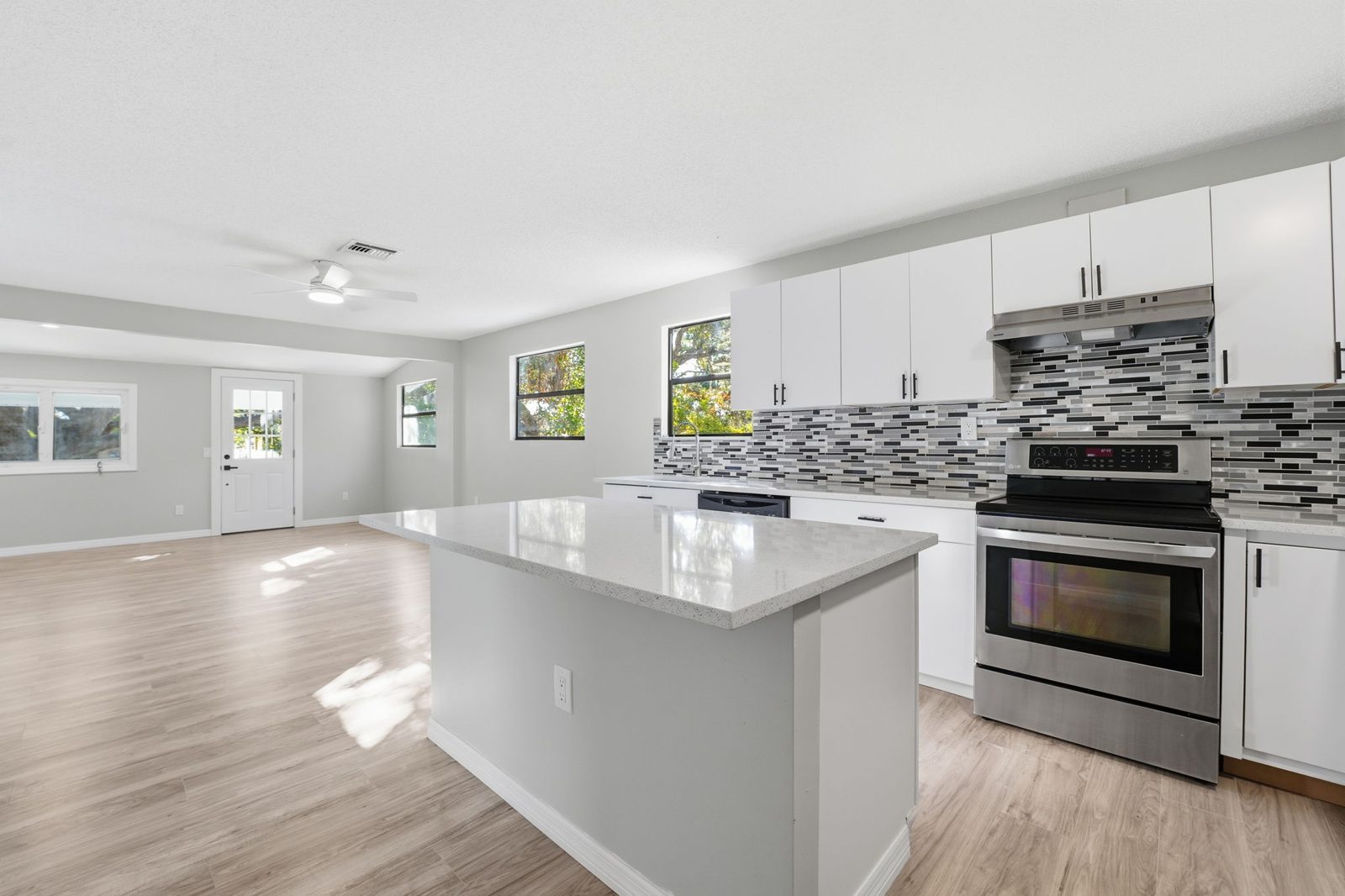 115 Kenwood Ave, Nokomis, FL 34275 photo 11