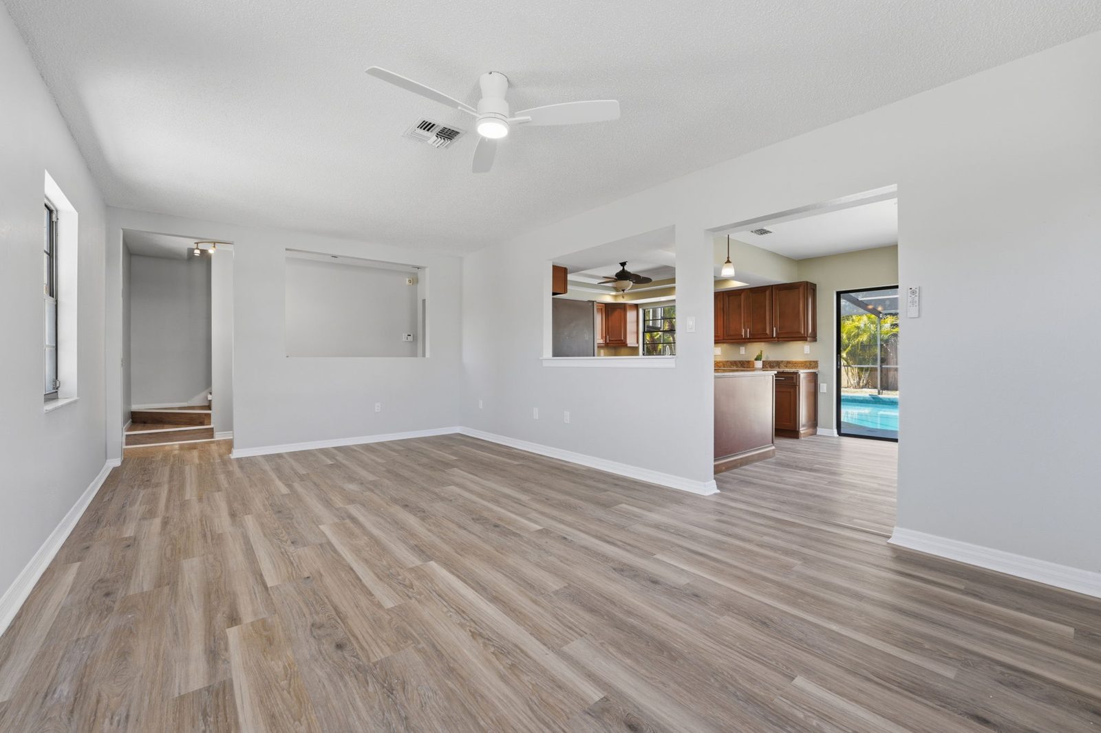 5328 Fox Run Rd. Sarasota, FL 34231 photo 6
