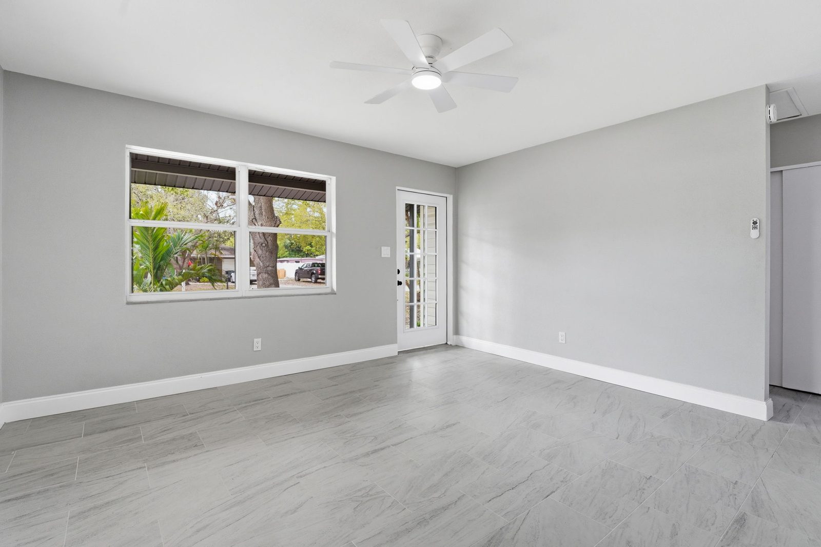4313 Midland Rd. Sarasota, FL 34231 photo 6