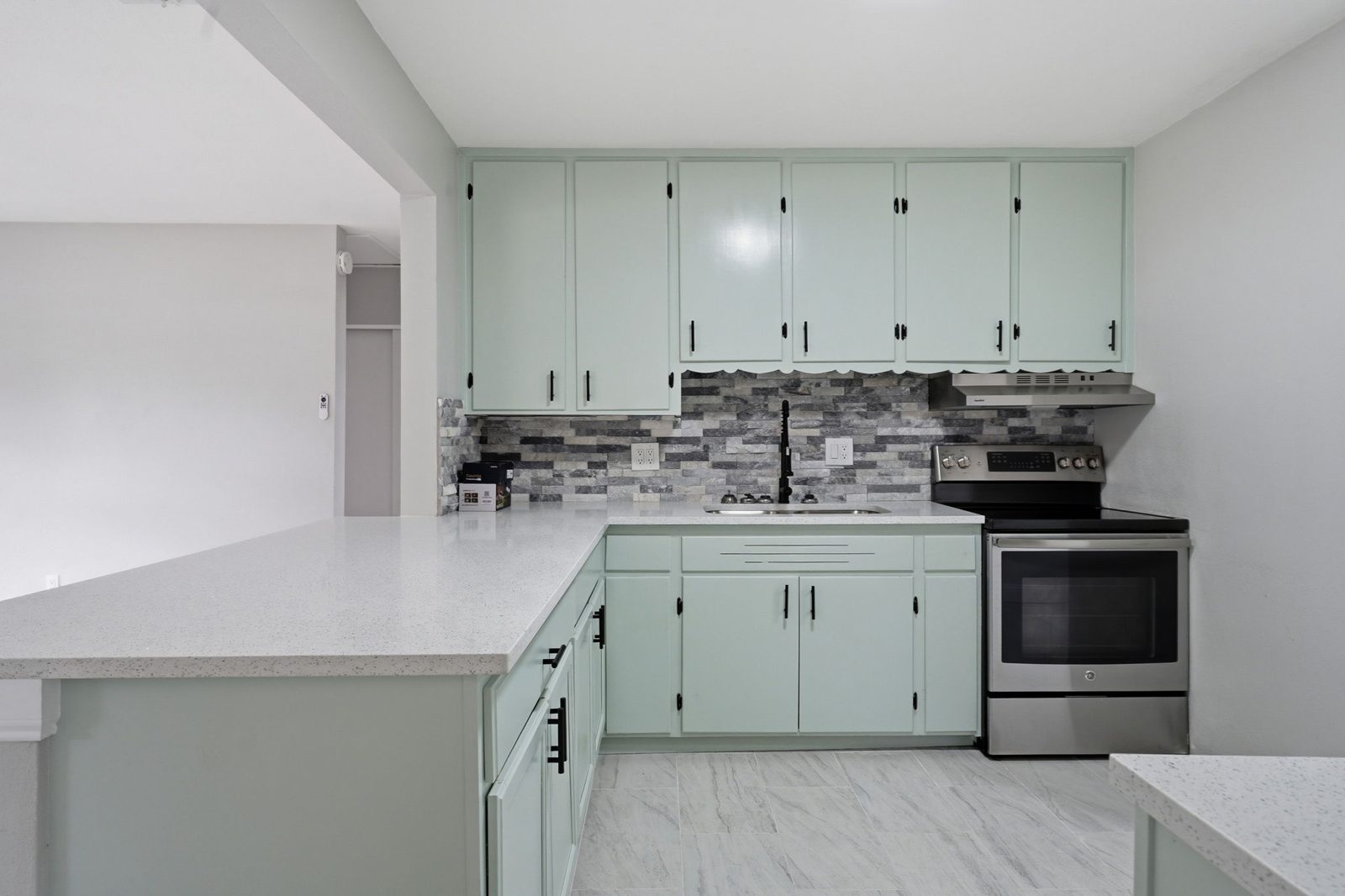 4313 Midland Rd. Sarasota, FL 34231 photo 8