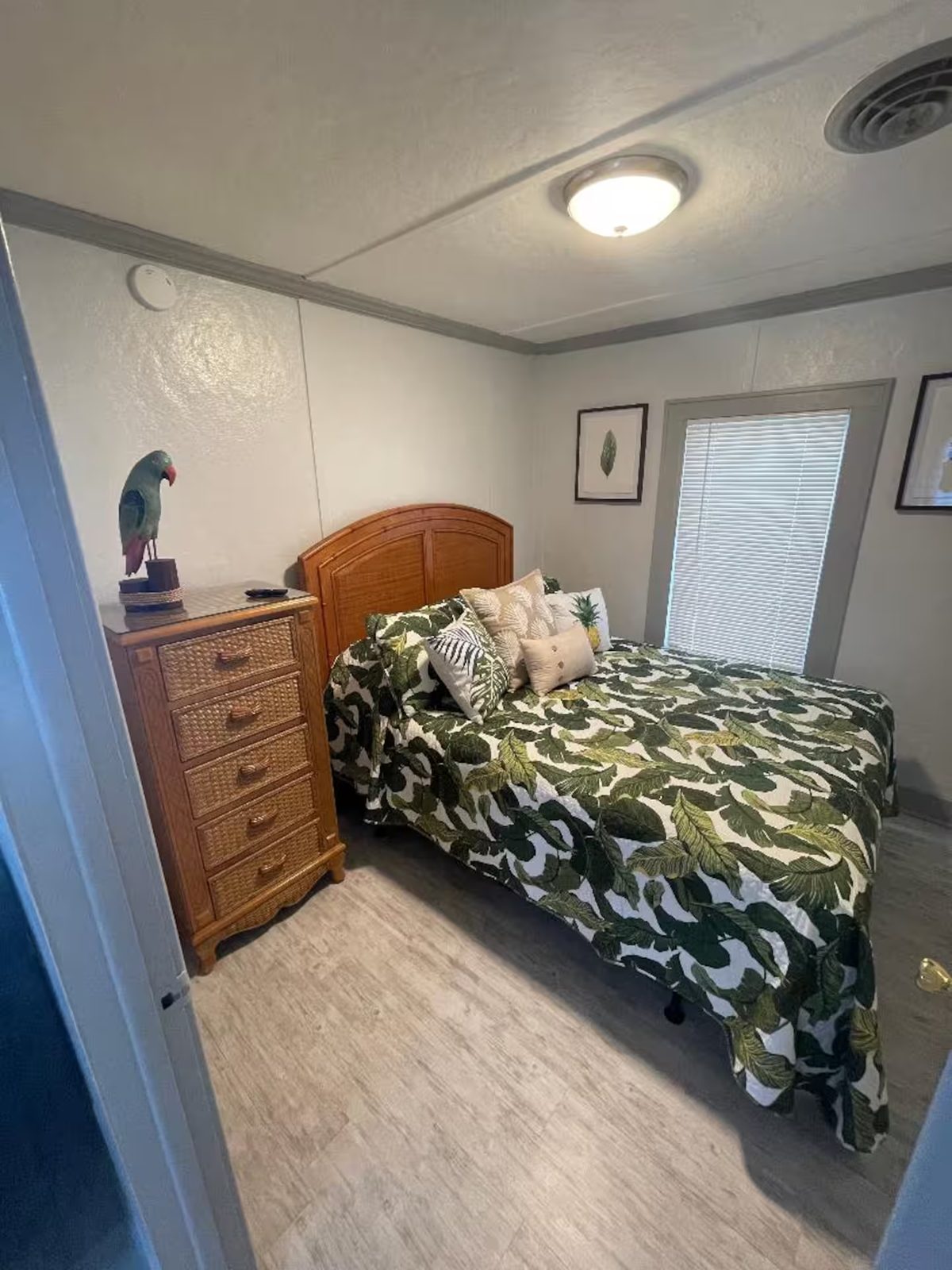 Englewood Florida near Manasota Key Beach Cottage! Short Term Rental photo 8
