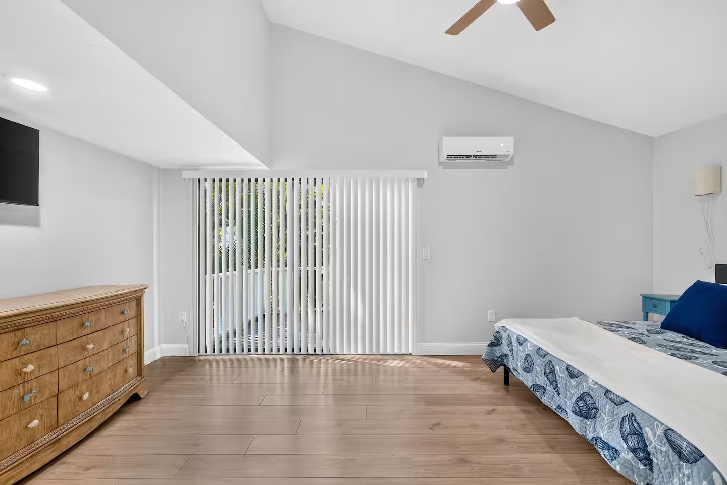 Nokomis Beach Tropical Treehouse! Short Term Rental photo 13