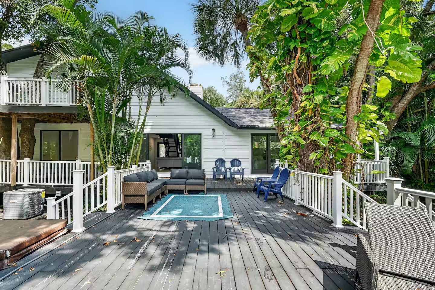 Nokomis Beach Tropical Treehouse! Short Term Rental photo 29