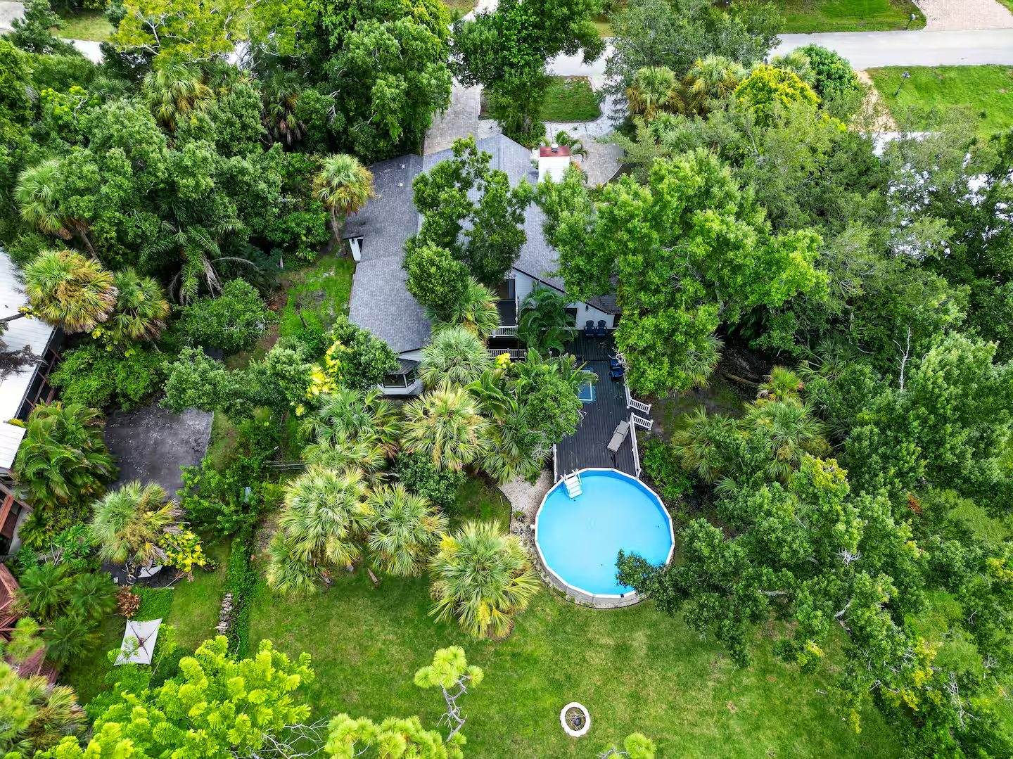 Nokomis Beach Tropical Treehouse! Short Term Rental photo 34