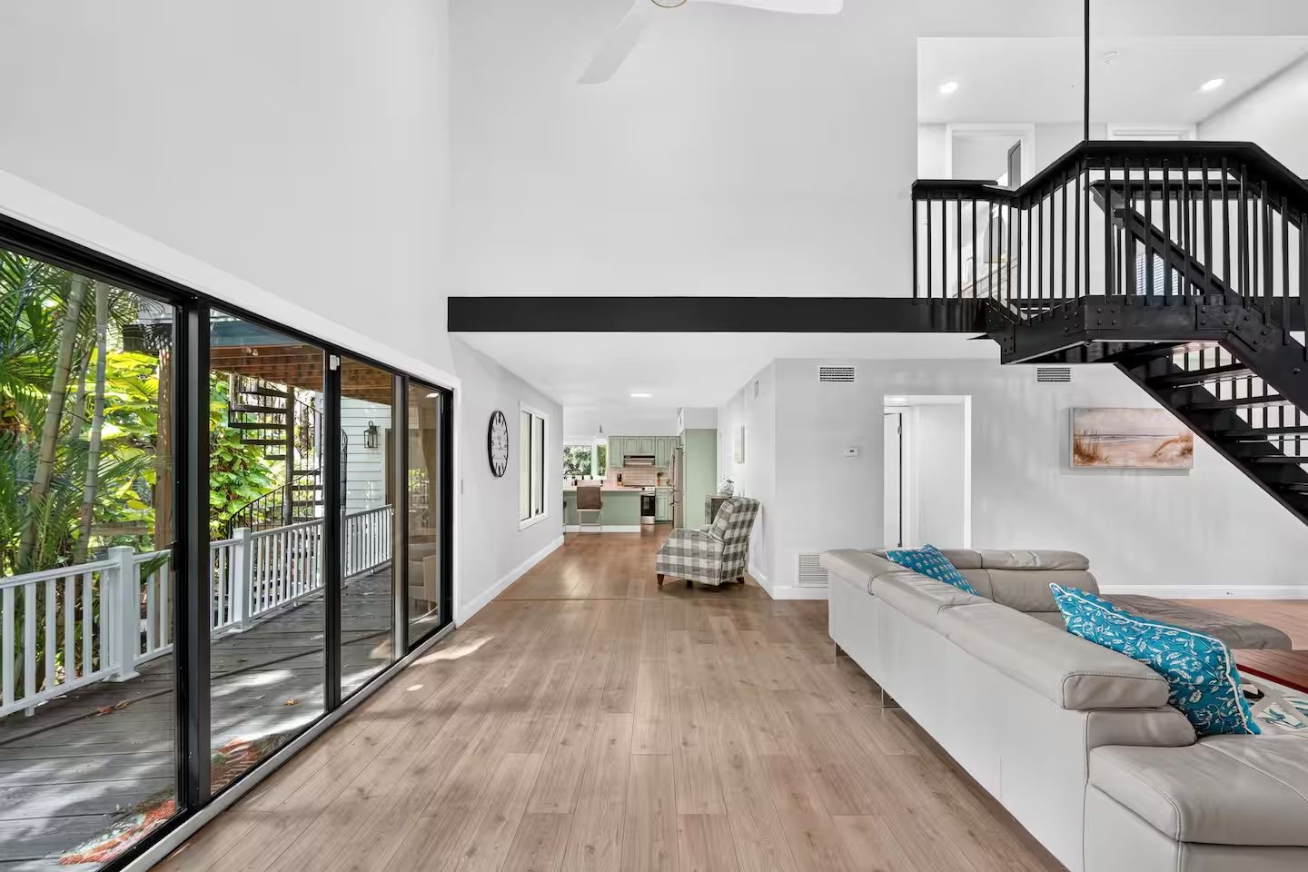 Nokomis Beach Tropical Treehouse! Short Term Rental photo 8