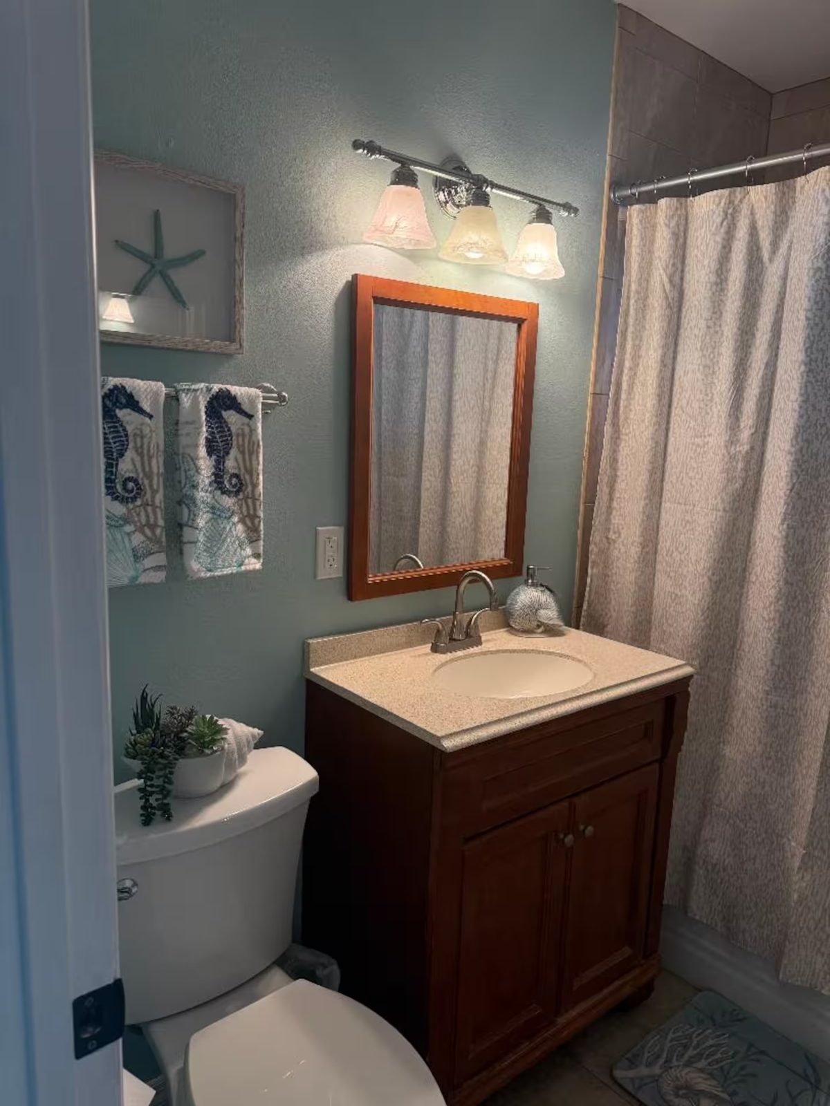 Pink Door Cottage Venice Island! Short Term Rental photo 12