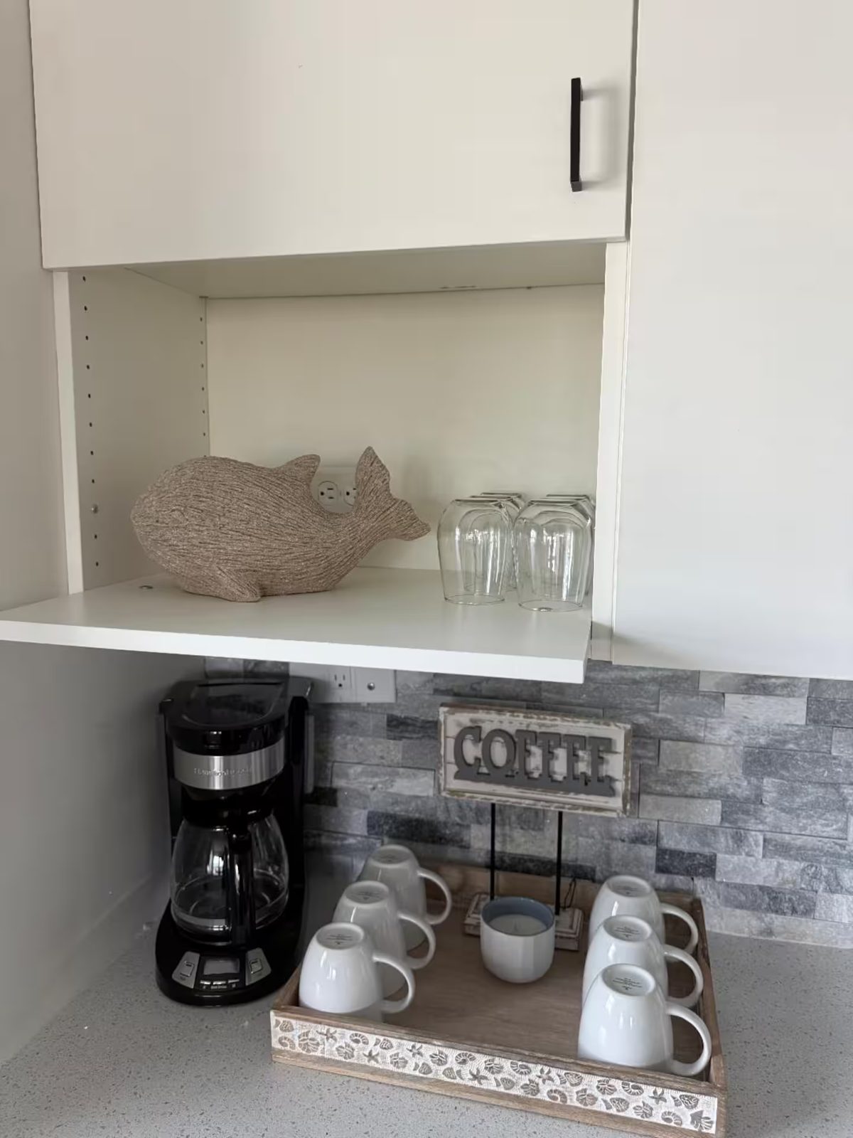 Pink Door Cottage Venice Island! Short Term Rental photo 8